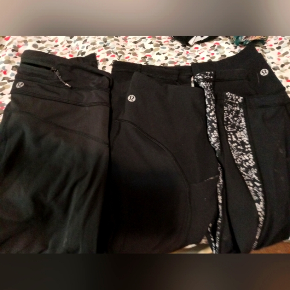 LULULEMON.   Capri leggings. SIZE 4, black